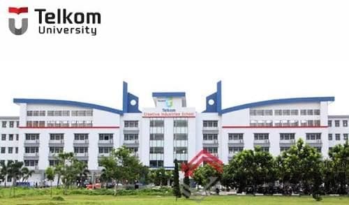 Gedung FIK sebelum berwarna merah