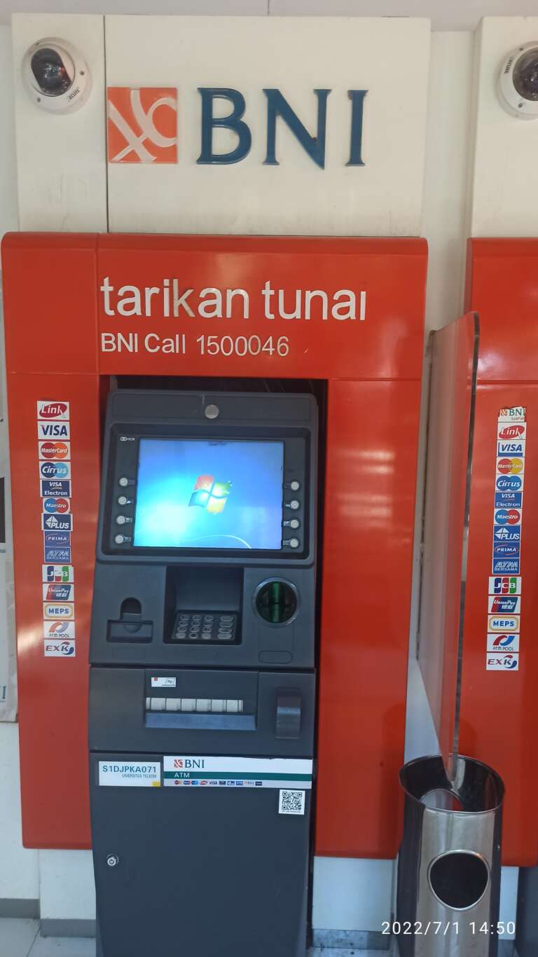 Layanan ATM di Telkom University