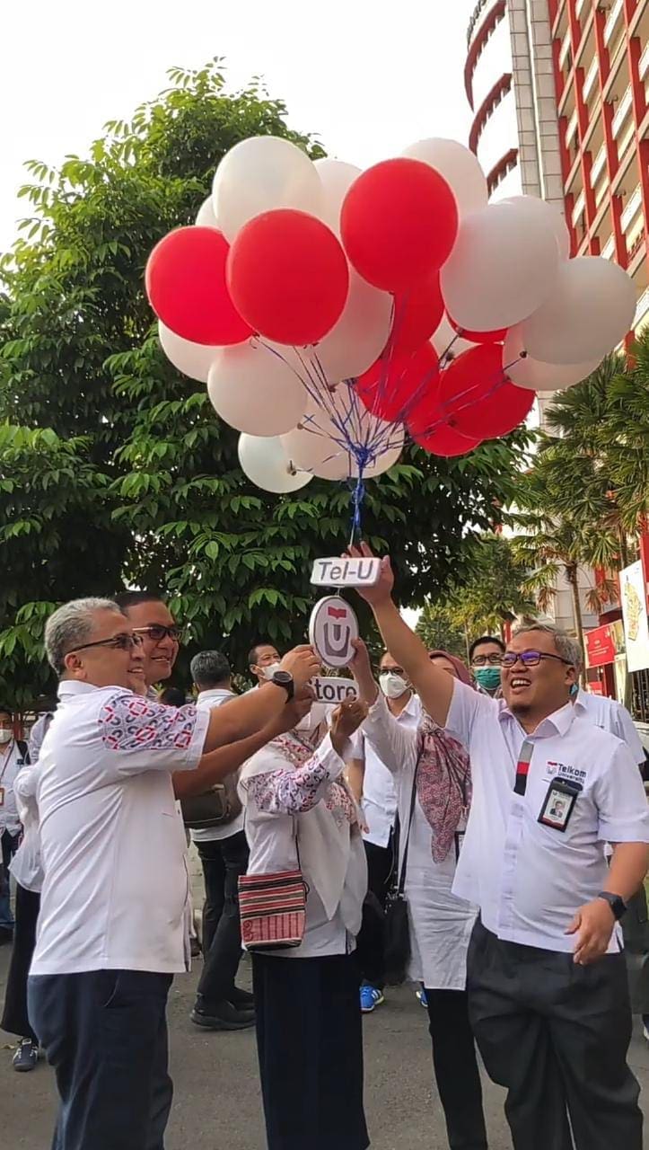 Telkom University memiliki Tel-U Store yang dikelola oleh Bandung Techno Park, bekerjasama dengan ARei Store