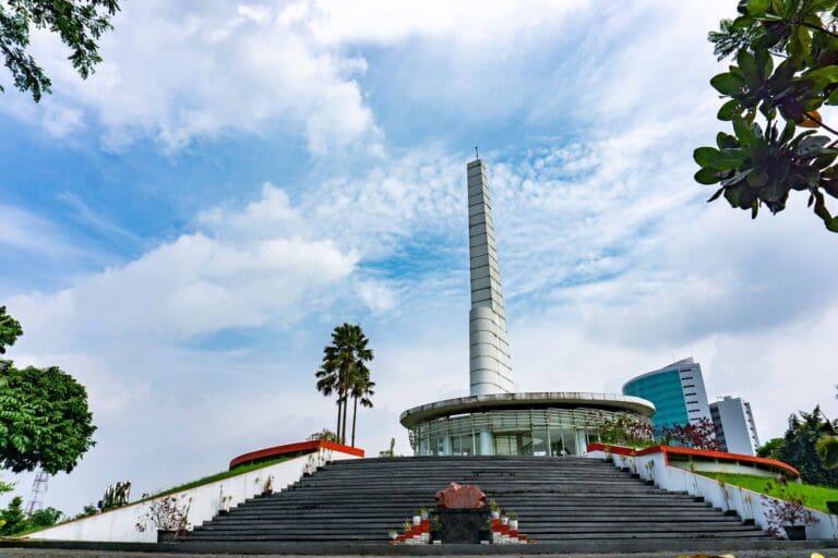 tampak depan gedung bandung techno park telkom university 1
