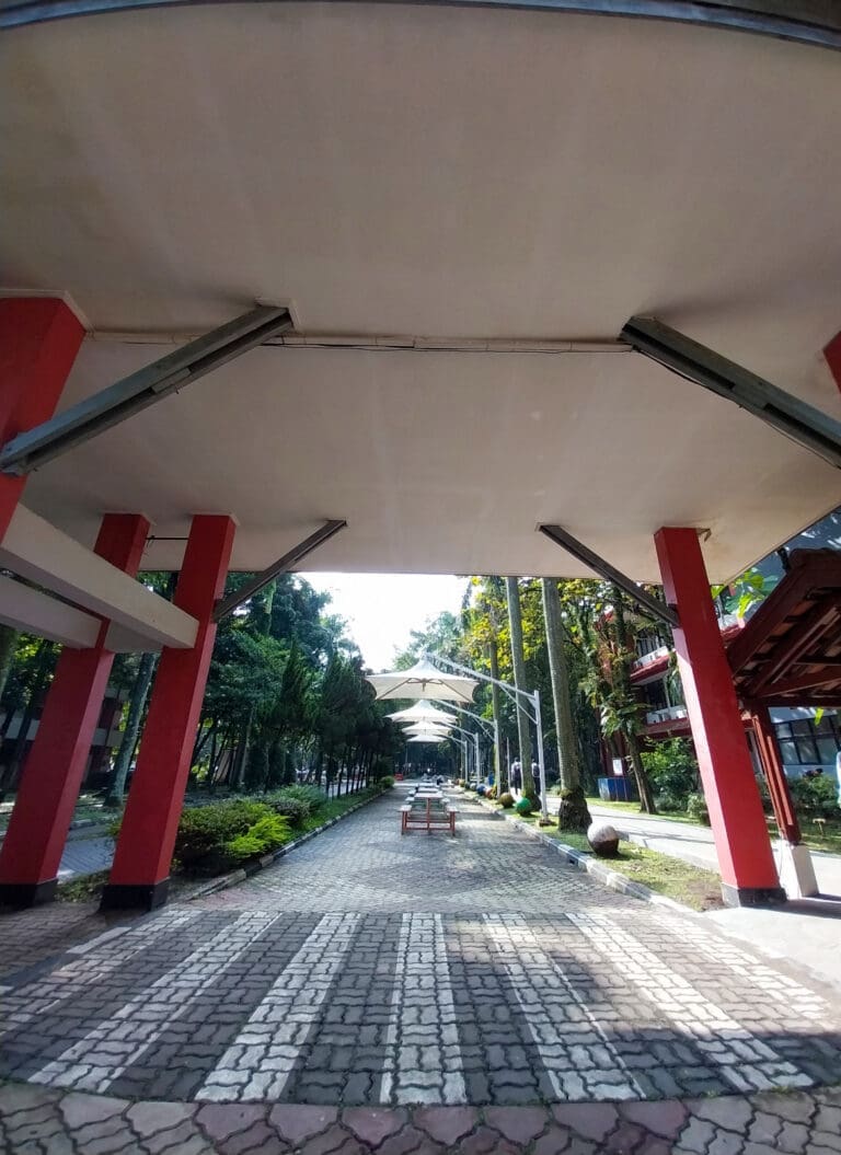 Fasilitas tempat duduk Telkom Universty