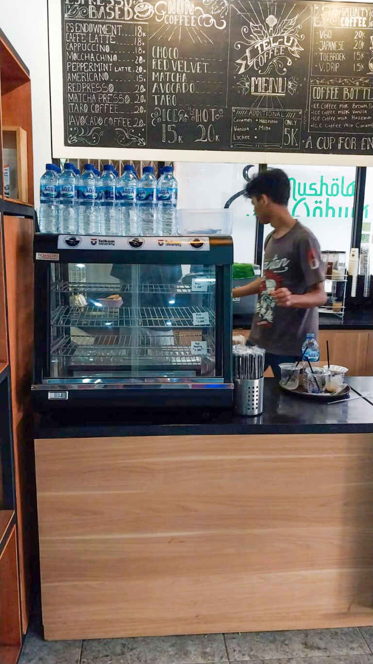 Kasir TelÚ Coffe