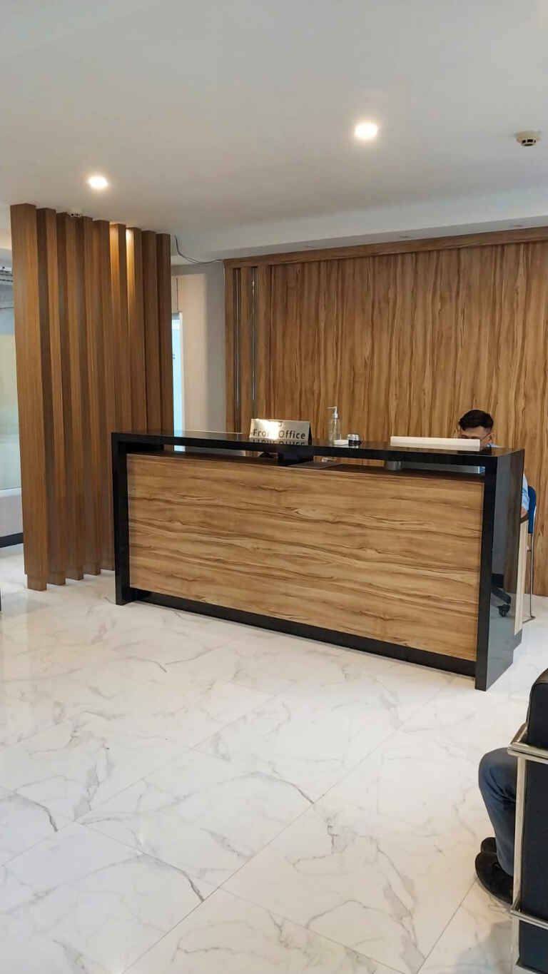 Loby Hotel Lingi Tampak Kanan