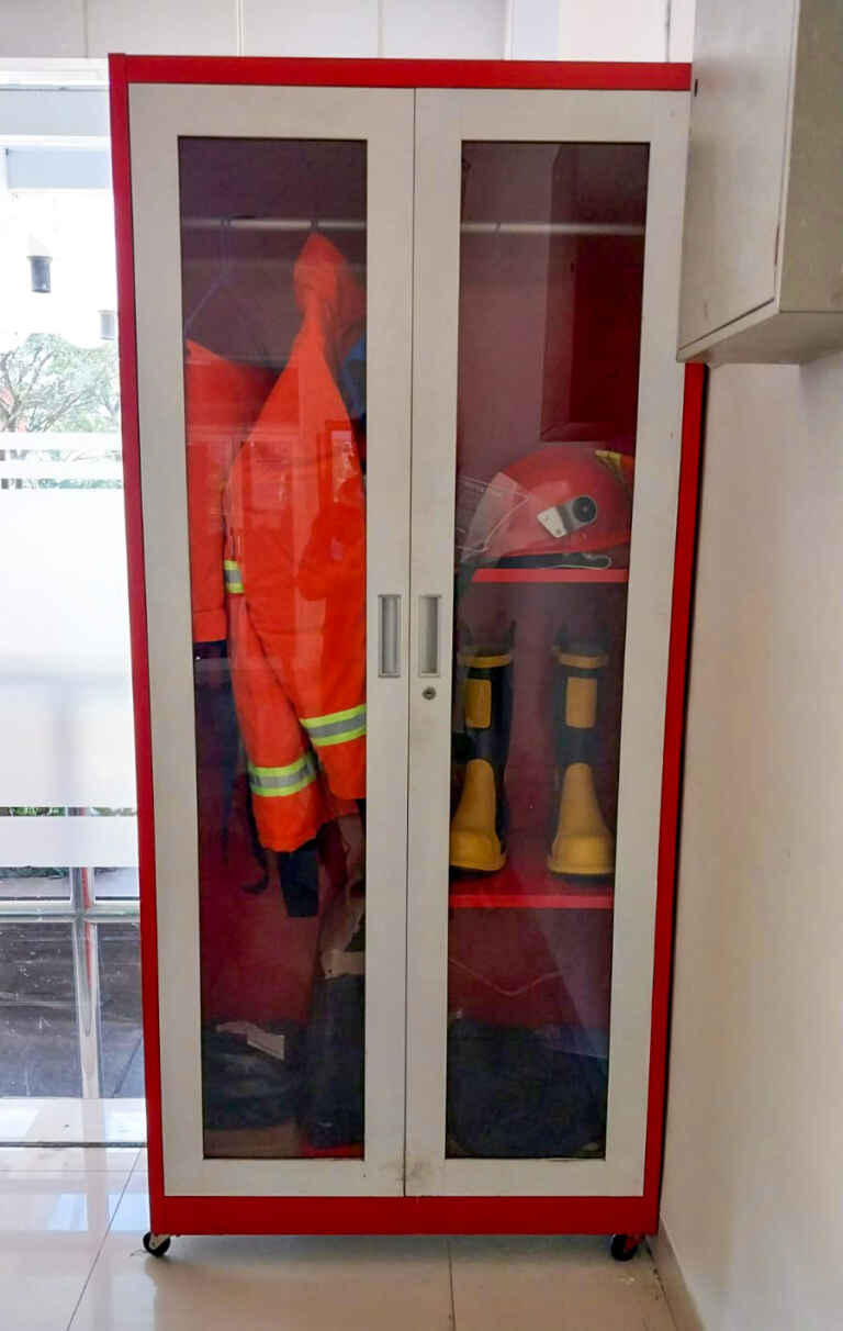 Perlengkapan Pemadam Kebakaran