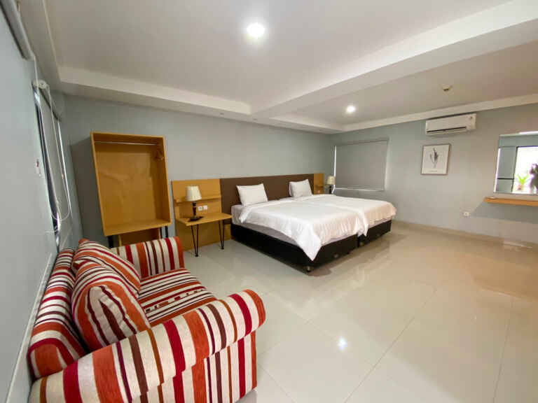 kamar Deluxe Hotel Lingi