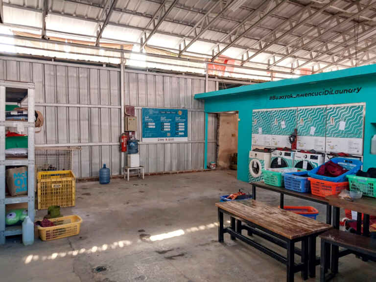 Mesin Cuci Laundry Tampak Kanan