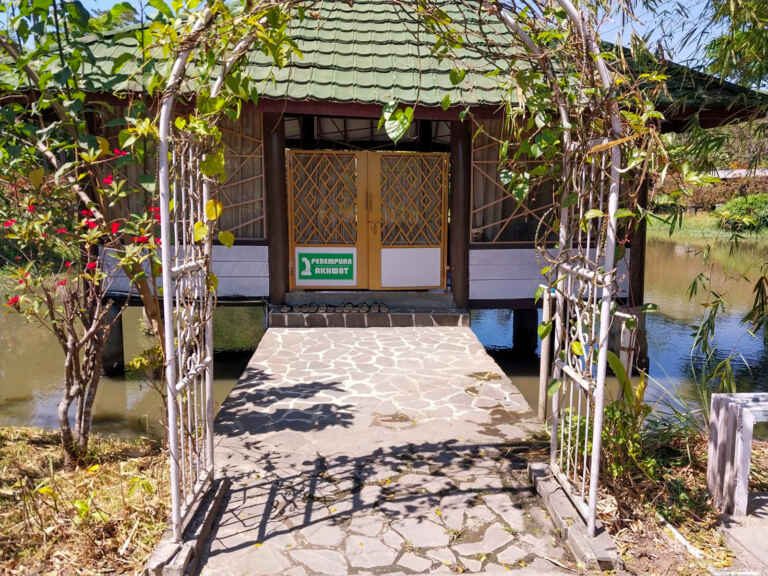 Saung Akhwat Telkom University