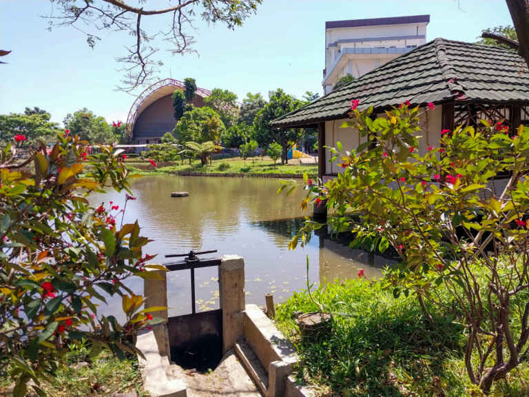 Saung ikhwan Telkom Universtity