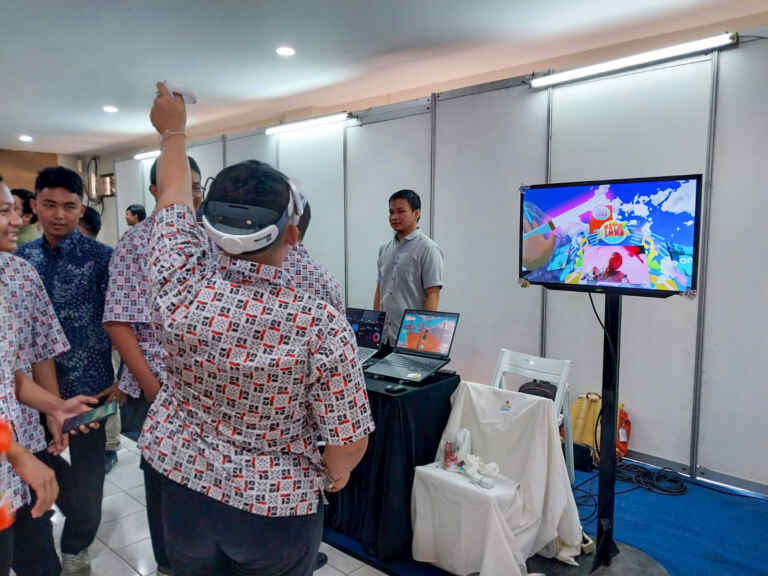 VR Game Pataland PAmeran Di GSG Telkom