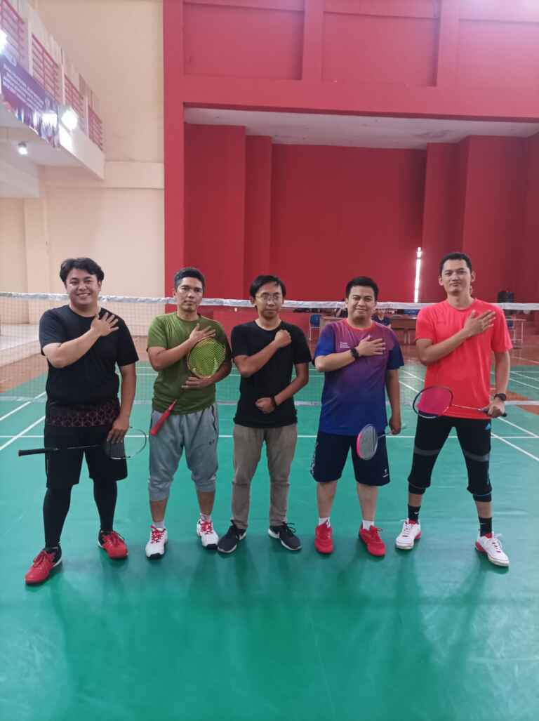 Fasilitan Lapangan Olah Raga Bulu Tangkis Badminton Telkom University 4