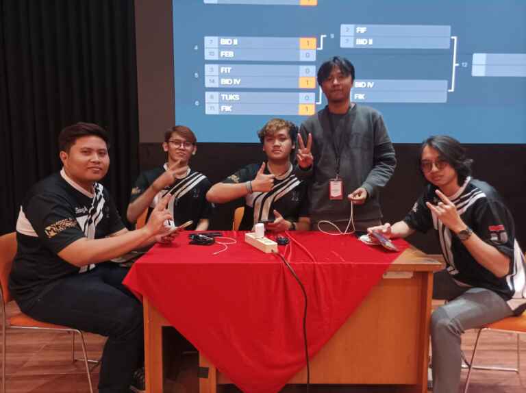 Fasilitas Area Pertandingan Olahraga E SPORT Telkom University 1