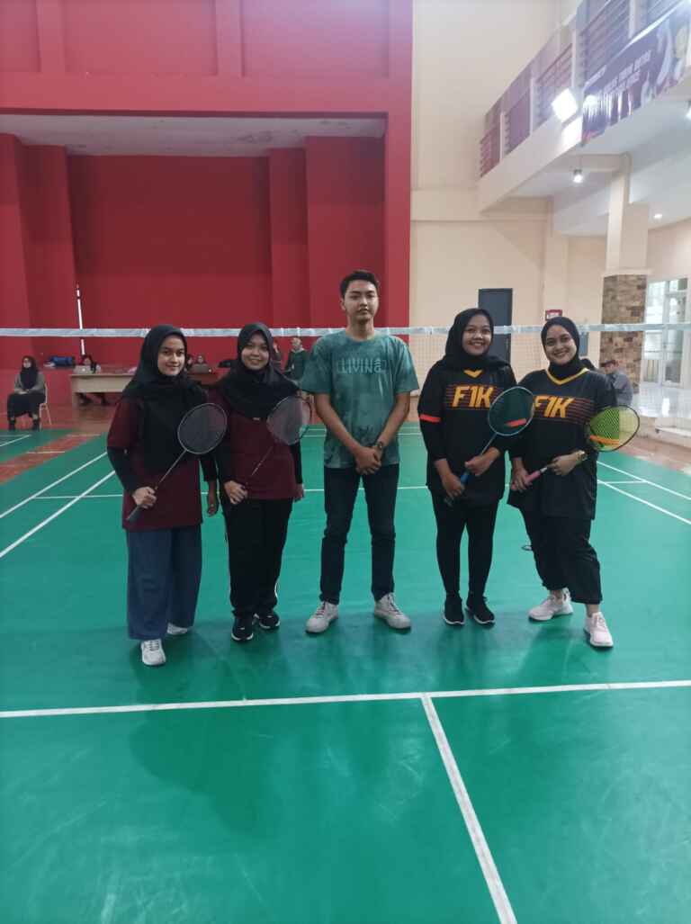 Fasilitas Lapangan Olah Raga Badminton Bulu Tangkis Telkom University Tel U 1