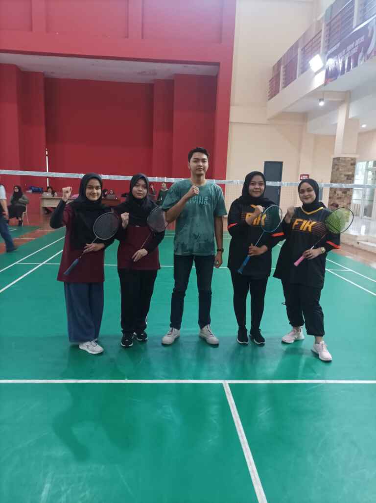 Fasilitas Lapangan Olah Raga Badminton Bulu Tangkis Telkom University Tel U 2