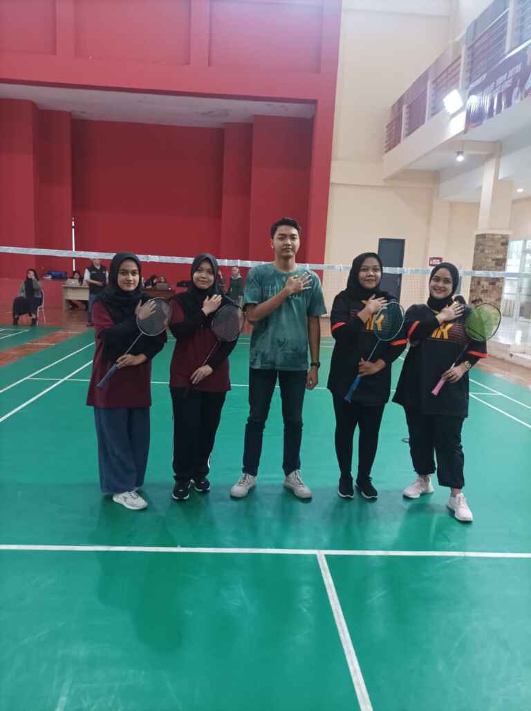 Fasilitas Lapangan Olah Raga Badminton Bulu Tangkis Telkom University Tel U 4