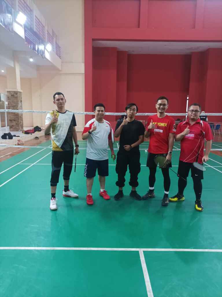 Fasilitas Lapangan Olah Raga Badminton Bulu Tangkis Telkom University Tel U 9