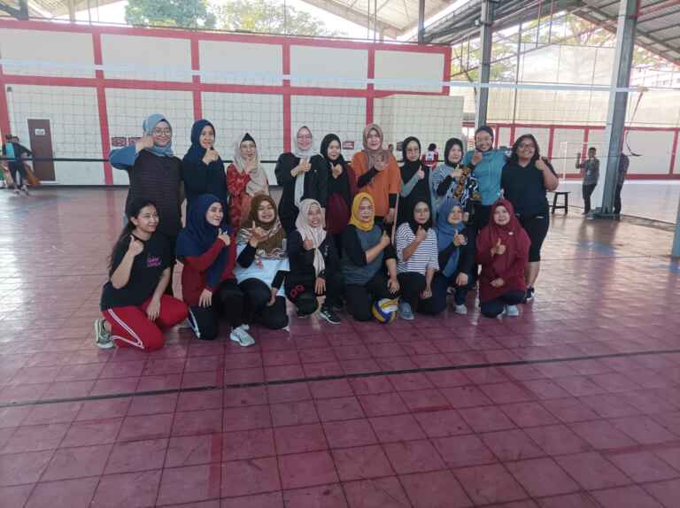 Fasilitas Lapangan Olah Raga Voli Indoor Telkom University 3