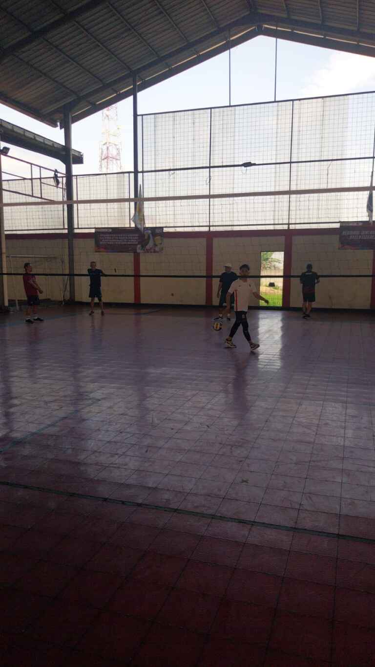 Fasilitas Lapangan Olah Raga Voli Indoor Telkom University 5