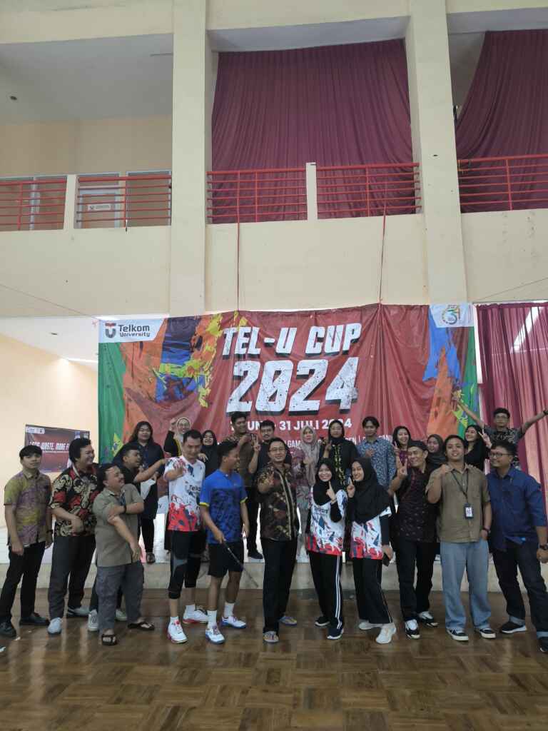 Fasilitas Olah Raga Lapangan Badminton Bulu tangkis Telkom University 13 scaled