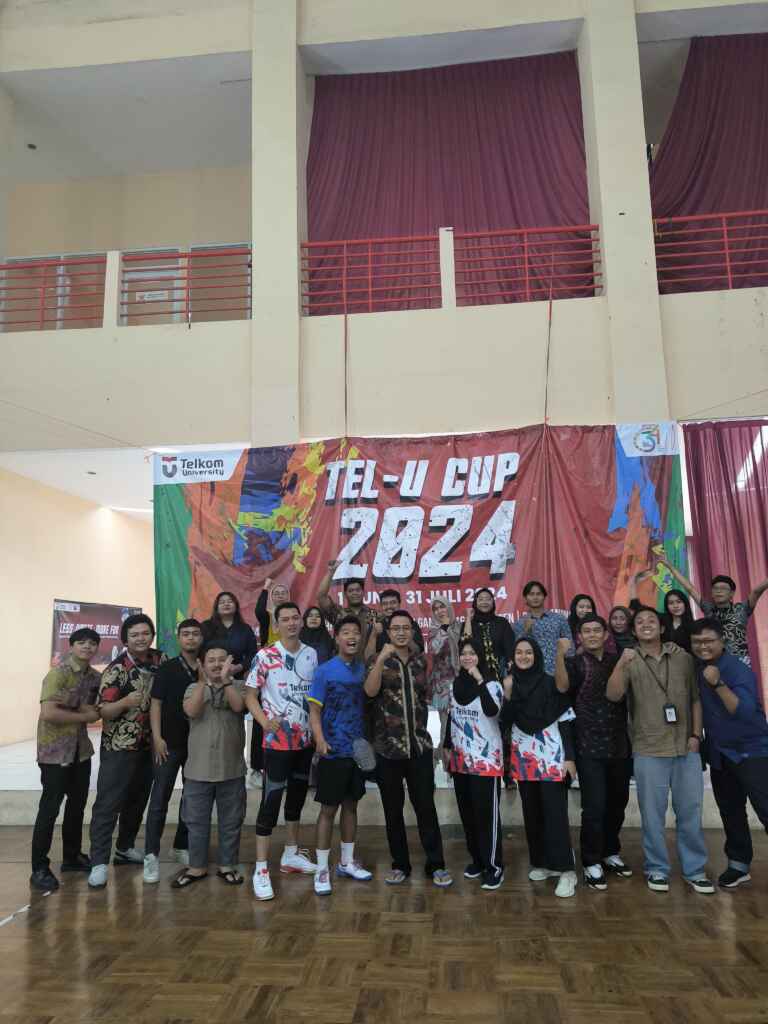Fasilitas Olah Raga Lapangan Badminton Bulu tangkis Telkom University 15 scaled