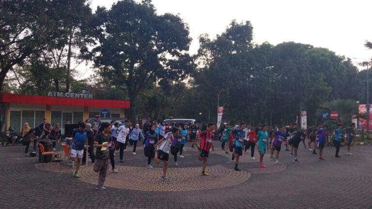 Fasilitas Olah Raga Lari Joging Jalan Telkom University 1