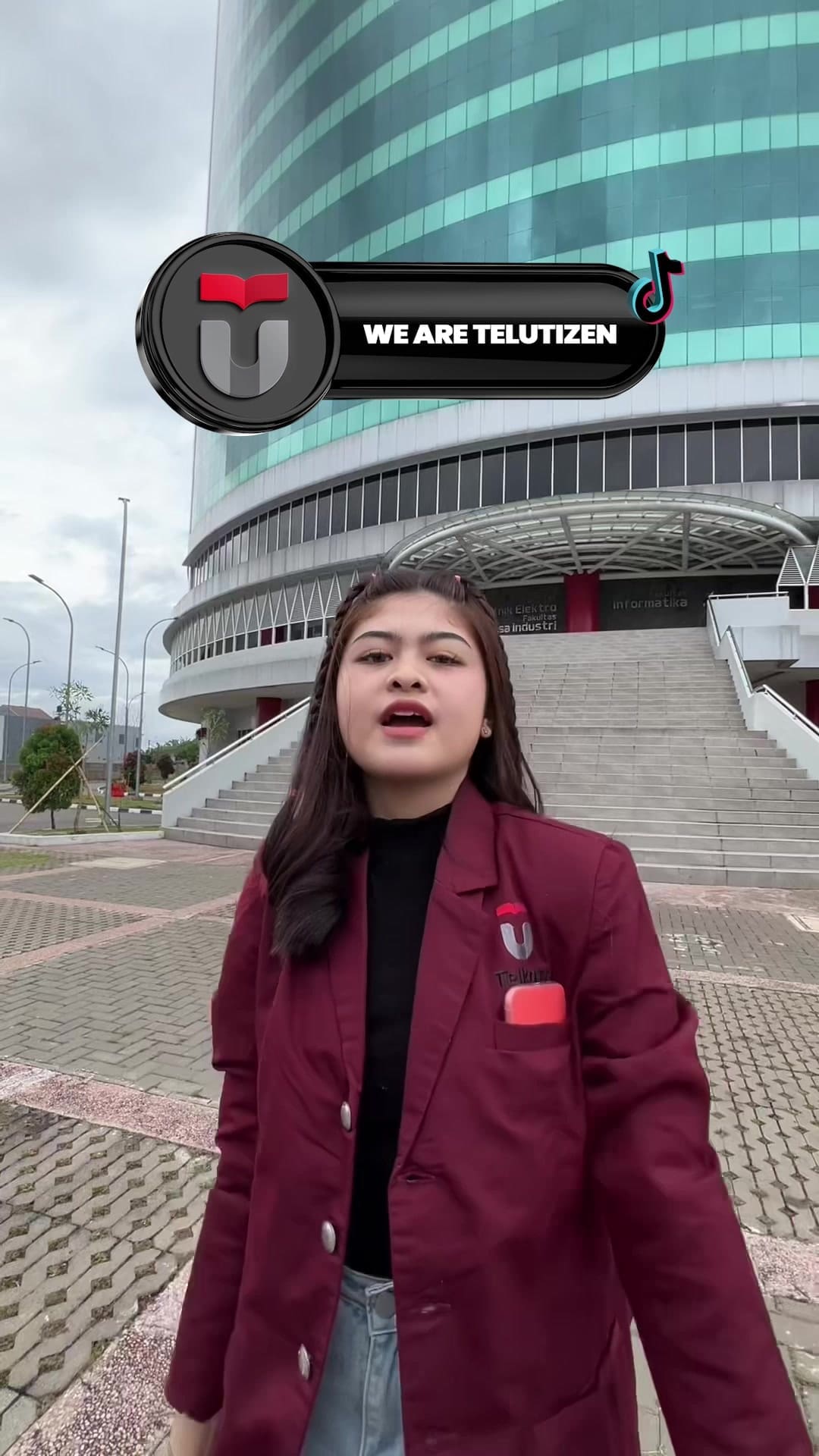 HEI TelUtizen kalau versi kalian apa nih