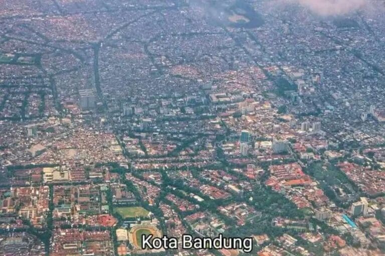Kota Bandung 2024 dari drone