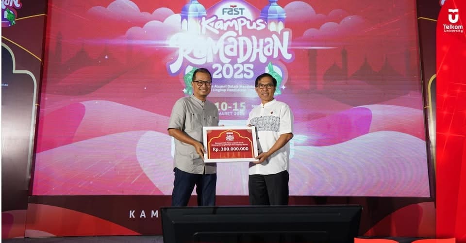 Penyerahan Endownment Fund Pada Kegiatan FAST Campus Ramadhan 1446H