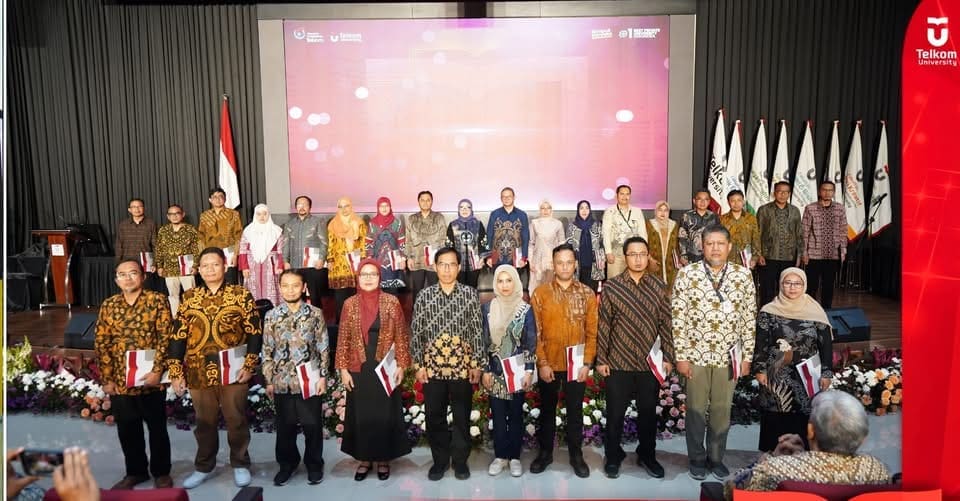 Telkom University Lantik Dekan dan Pimpinan Unit Pengelola Program Studi Univers