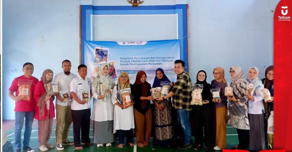 Telkom Indonesia dan Telkom University Gelar Pelatihan Pengemasan Produk Olahan