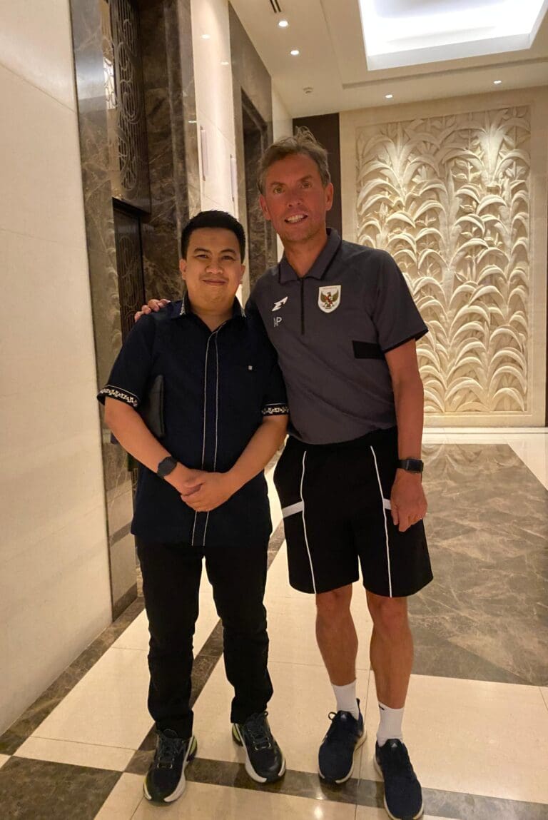 Bertemu Pelatih dan beberapa Pemain Tim Nasional Indonesia 1