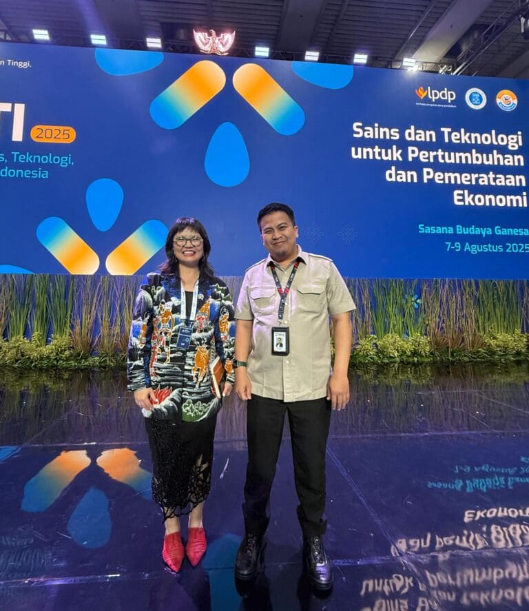 Telkom University menghadiri undangan kegiatan Konvensi Sains, Teknologi dan Industri (KSTI) Indonesia di Auditorium Utama SABUGA ITB 13