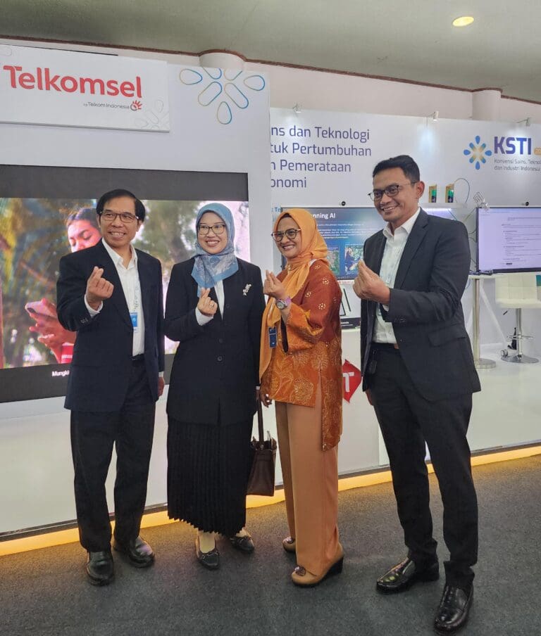 Telkom University menghadiri undangan kegiatan Konvensi Sains, Teknologi dan Industri (KSTI) Indonesia di Auditorium Utama SABUGA ITB 8