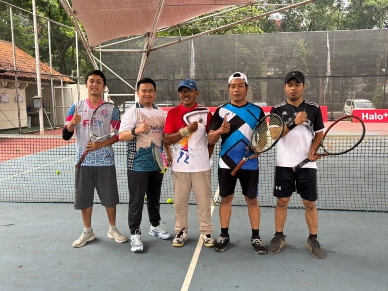 Tenis Rektorat TelU Cup 2025 Seru