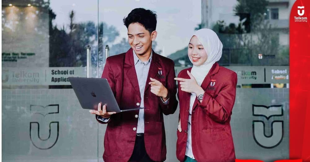 Kenapa Harus Pilih S1 Digital Bisnis di Tel-U? Kenali Alasan dan Keunggulannya