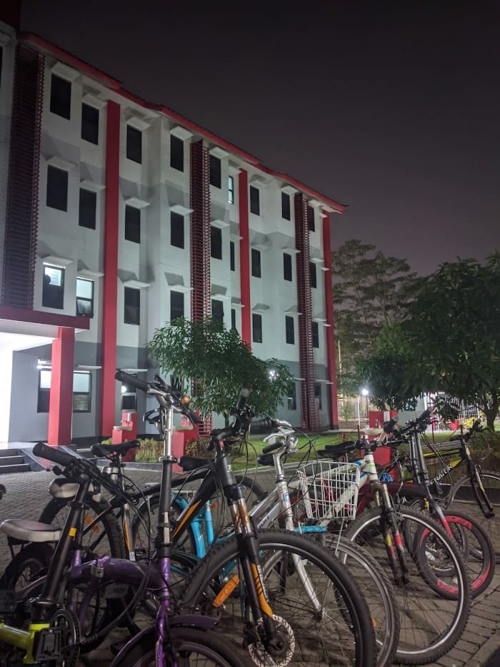 gedung asrama telkom university