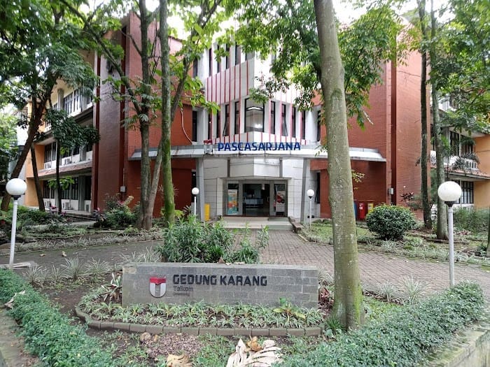 gedung kuliah umum telkom university