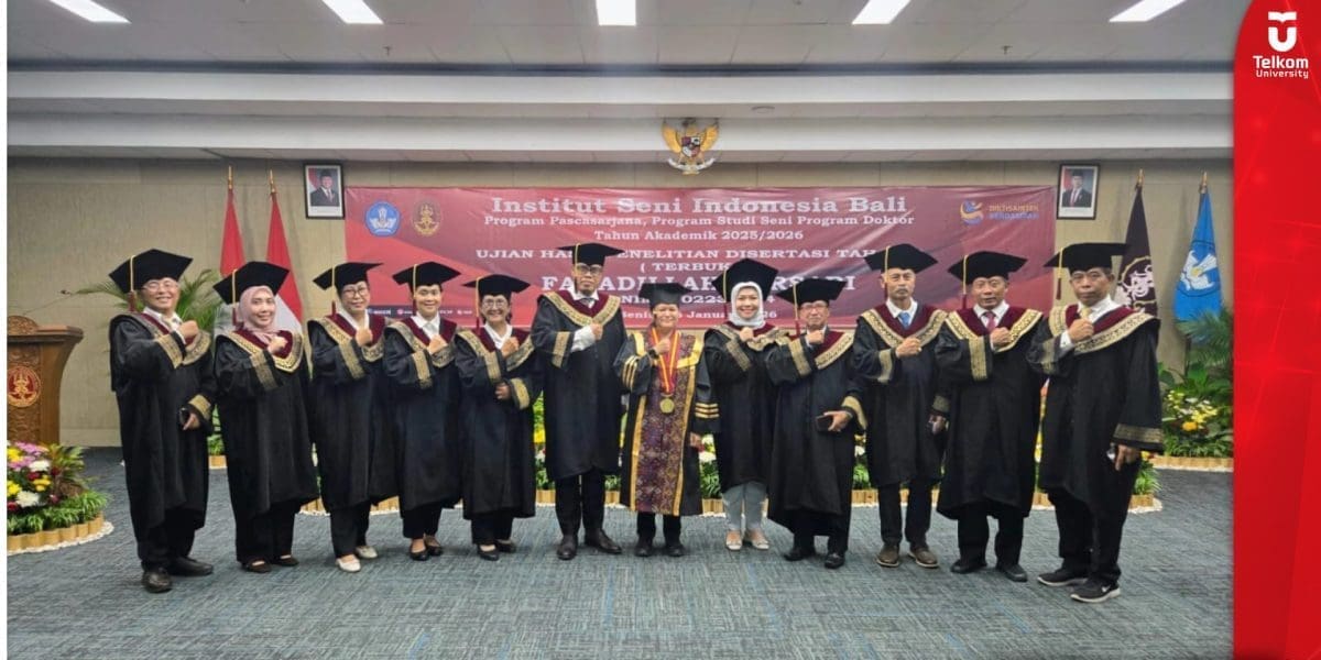 Fokus pada Batik dan Keberlanjutan, Dosen Telkom University Raih Gelar Doktor da